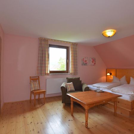 Landhotel Zur Pferdetraenke Schleid 外观 照片