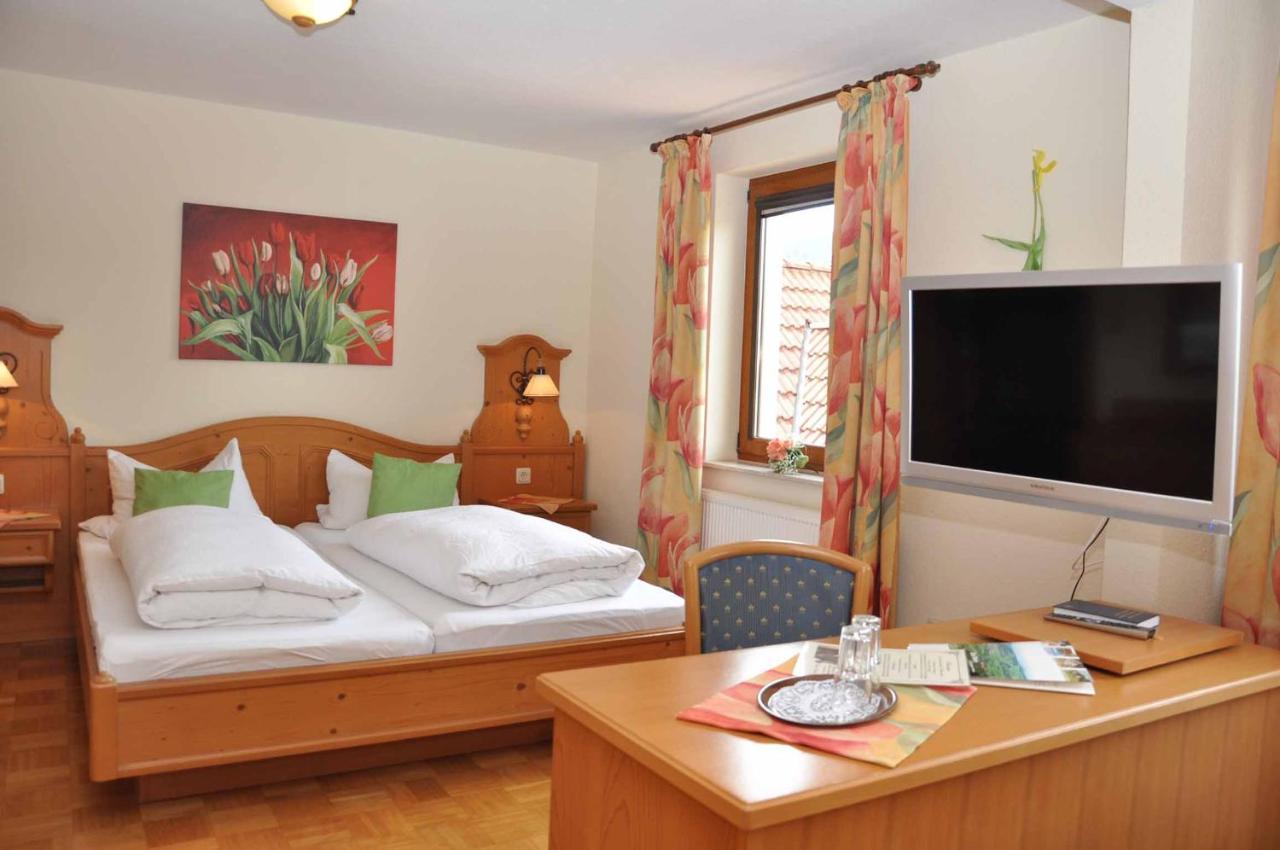 Landhotel Zur Pferdetraenke Schleid 外观 照片