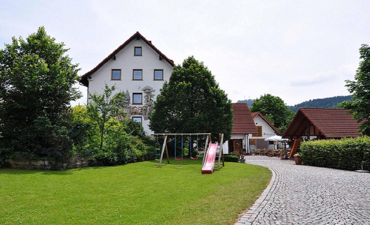 Landhotel Zur Pferdetraenke Schleid 外观 照片