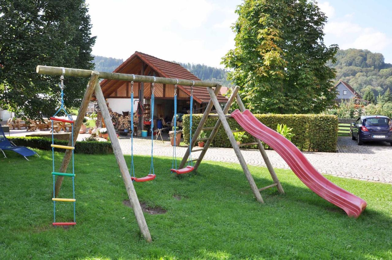 Landhotel Zur Pferdetraenke Schleid 外观 照片